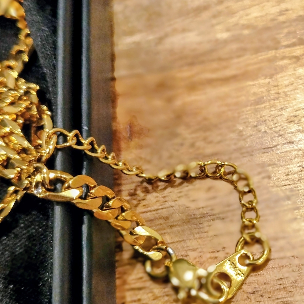 18KGP Luxe Gold Chain Necklace - Picture 3 of 5